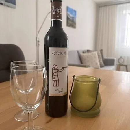 Fuer 2 - 3 Personen Mit Einem Schlafzimmer Apartment
