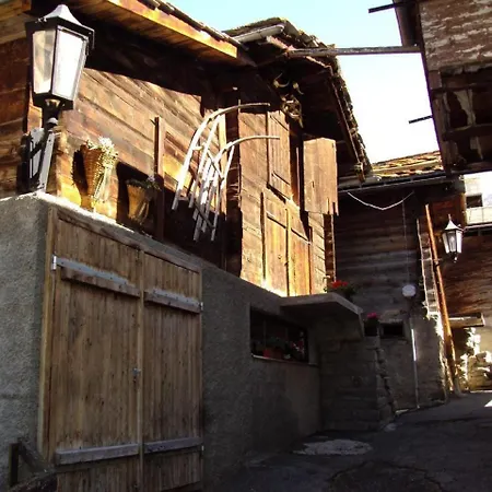 Haus Mondelli * Saas-Almagell